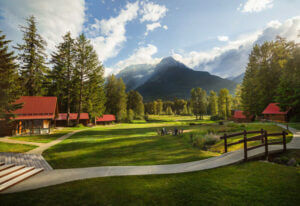 Tweedsmuir Park Lodge