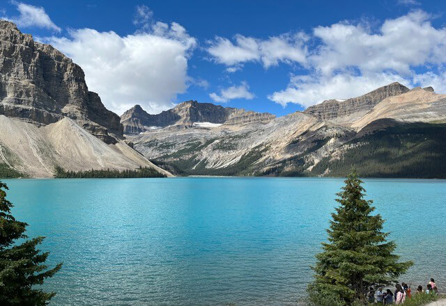 Bow Lake im Banff-Nationalpark in Kanada